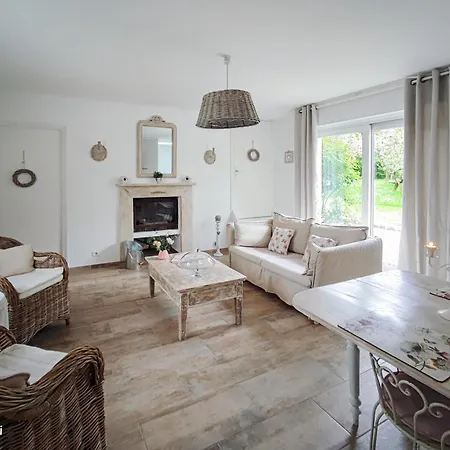 Le Clos De La Rose Bien Etre Tatil Evi